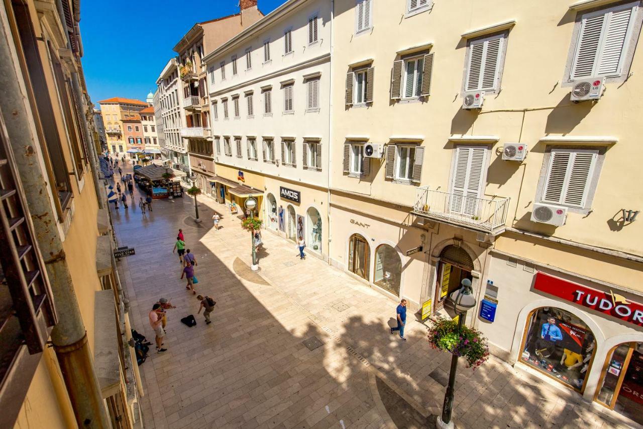 Incenter Apartments Rijeka Bagian luar foto