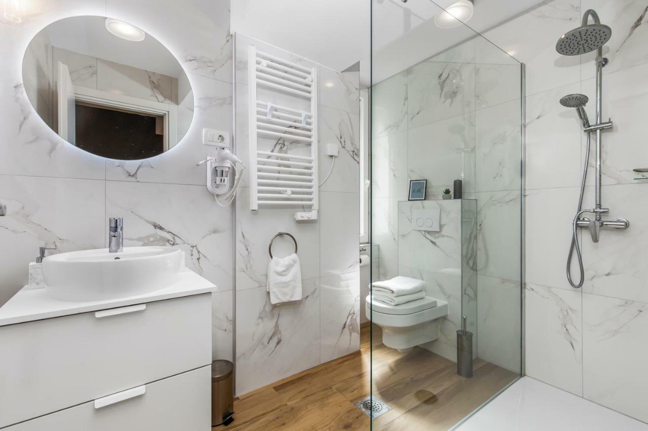 Incenter Apartments Rijeka Bagian luar foto