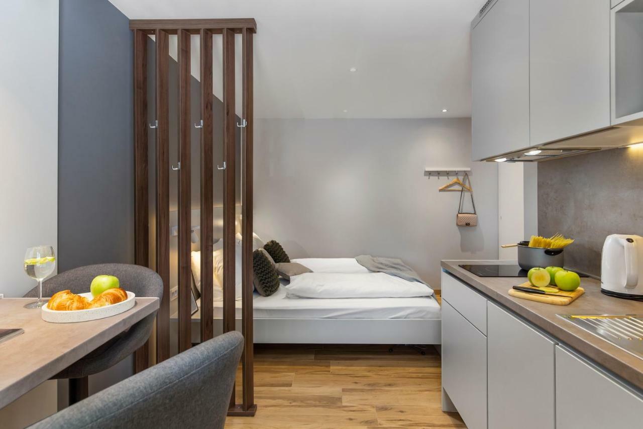 Incenter Apartments Rijeka Bagian luar foto