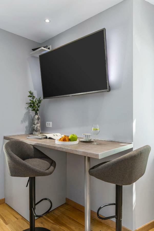 Incenter Apartments Rijeka Bagian luar foto